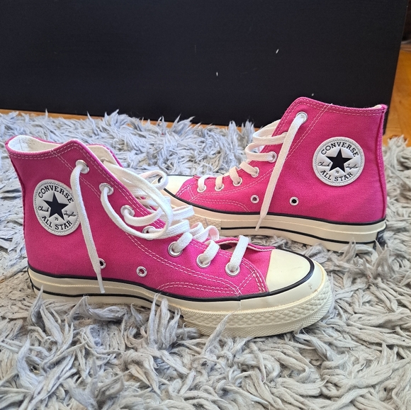 Converse Fuchsia High-Tops with White Accents NWOT - Picture 3 of 5